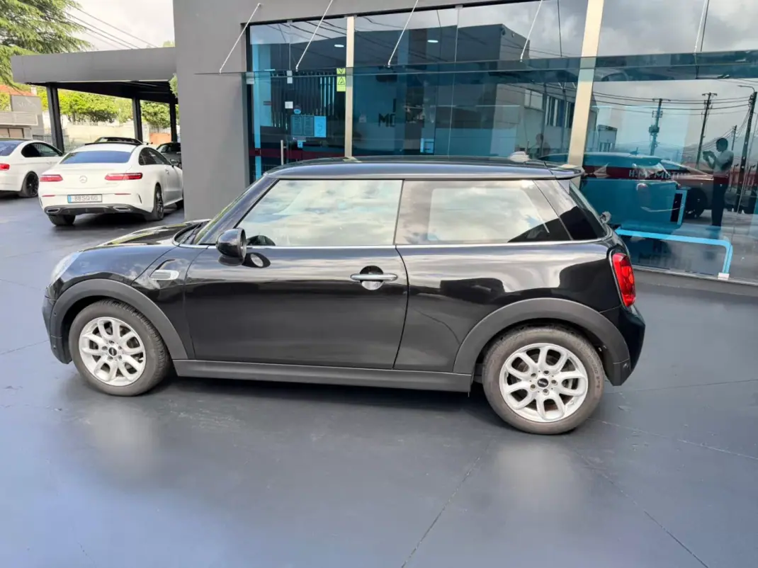 MINI 3 Portas 2015 - 14900 EUR, 181000 km - AUTO.MOTO.pt - 181000km - foto 6 de 12