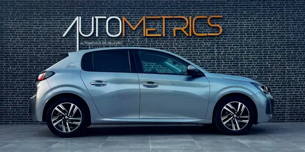 Peugeot 208 2020 - 14900 EUR, 128000 km - AUTO.MOTO.pt - 128000km - foto 6 de 13