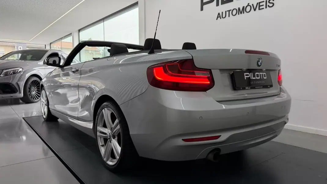 BMW 218 2016 - 19490 EUR, 108715 km - AUTO.MOTO.pt - 108715km - foto 6 de 35