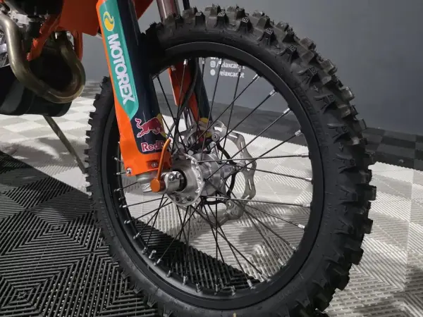 KTM SX 450 F 2024 - 12999 EUR, 0 km - AUTO.MOTO.pt - foto 10 de 14