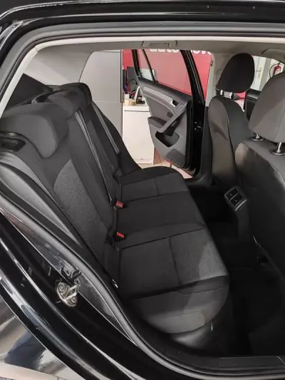 Volkswagen Golf 2013 - 10750 EUR, 198000 km - AUTO.MOTO.pt - 198000km - foto 17 de 34