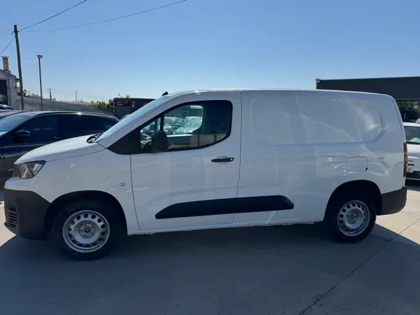 Peugeot Partner 1.5 BlueHDI Premium Longa 2020 - 14900 EUR, 135840 km - AUTO.MOTO.pt - 135840km - foto 3 de 10
