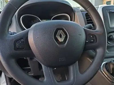 Renault Trafic 1.6DCi L1H1 2016 - 11965 EUR, 266000 km - AUTO.MOTO.pt - 266000km - foto 6 de 13