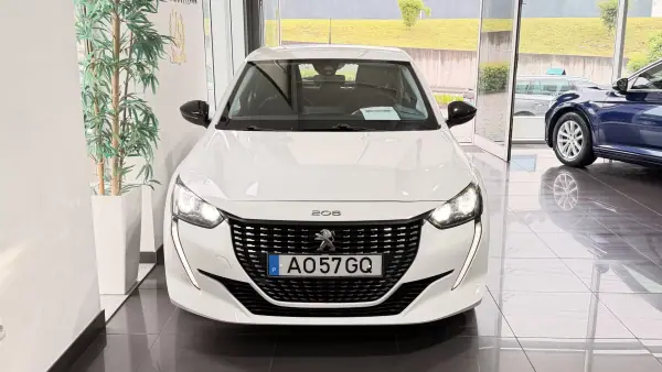 Peugeot 208 2022 — foto 2 de 30