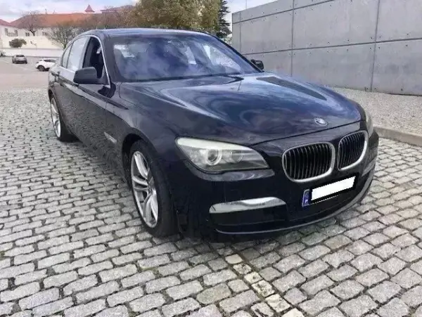 BMW 740 2012 - 14999 EUR, 320000 km - AUTO.MOTO.pt - 320000km - foto 4 de 19