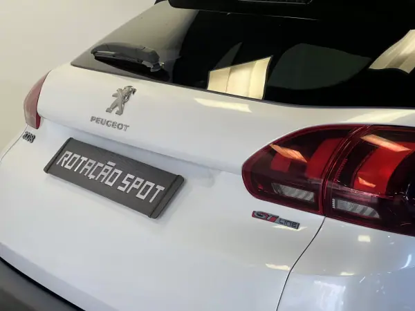 Peugeot 2008 2016 - 9990 EUR, 90000 km - AUTO.MOTO.pt - 90000km - foto 32 de 49
