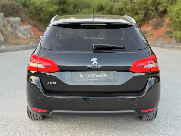 Peugeot 308 SW 2020 - 12900 EUR, 135154 km - AUTO.MOTO.pt - 135154km - foto 42 de 44