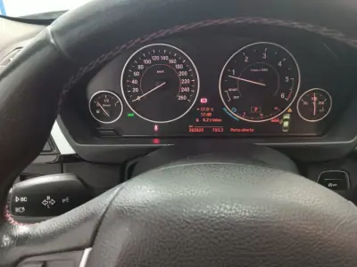 BMW 320 2014 - 15500 EUR, 265000 km - AUTO.MOTO.pt - 265000km - foto 10 de 20