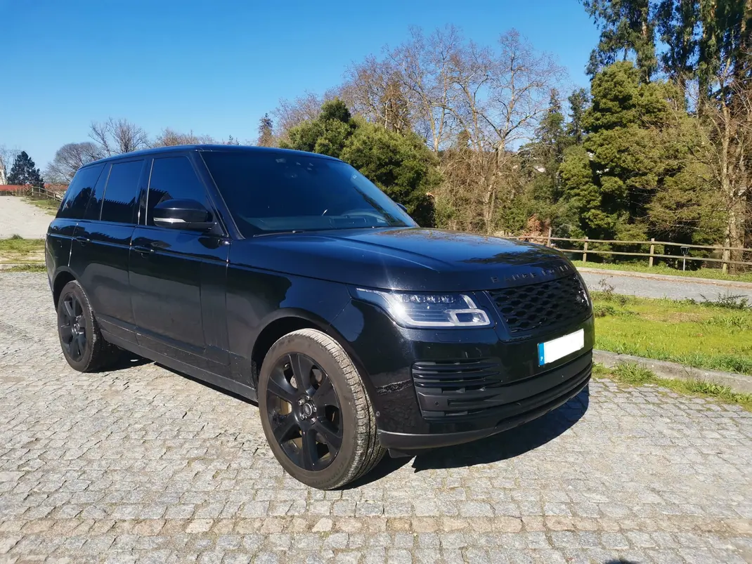 Land Rover Range Rover 2019 - 64900 EUR, 160000 km - AUTO.MOTO.pt - 160000km - foto 1 de 15
