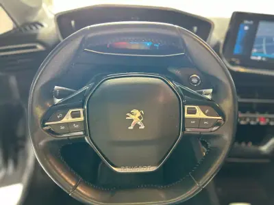 Peugeot 208 2020 - 11500 EUR, 162145 km - AUTO.MOTO.pt - 162145km - foto 18 de 35