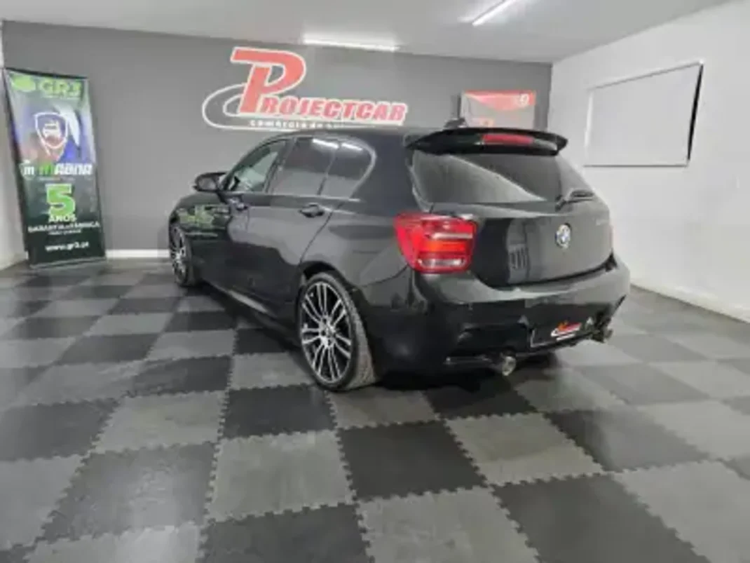 BMW 120 2013 - 18900 EUR, 190000 km - AUTO.MOTO.pt - 190000km - foto 8 de 20
