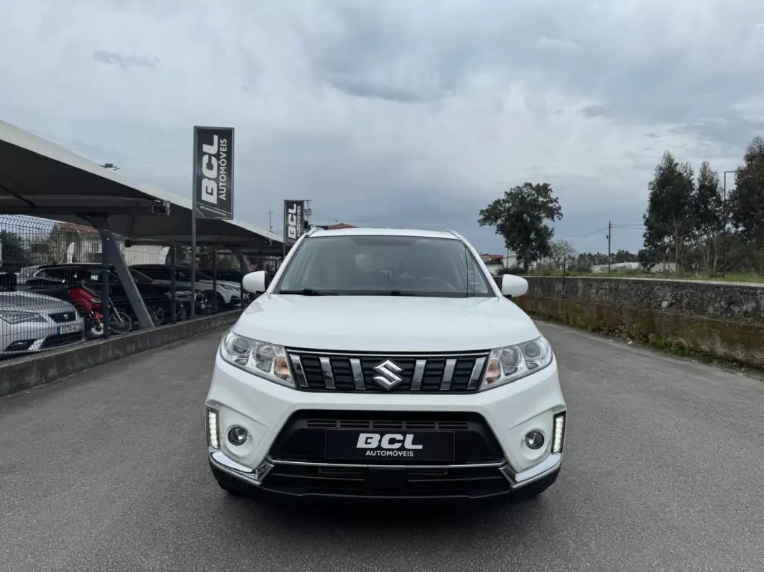 Suzuki Vitara 2019 - 15990 EUR, 77000 km - AUTO.MOTO.pt - 77000km - foto 2 de 32
