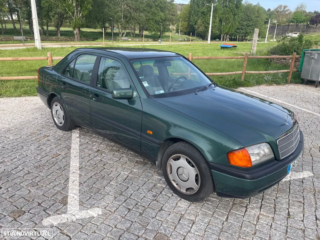 Mercedes-Benz C 220 1994 - 4500 EUR, 160506 km - AUTO.MOTO.pt - 160506km - foto 1 de 15