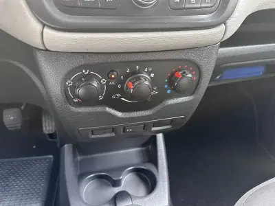 Dacia Dokker 2015 - 7000 EUR, 287197 km - AUTO.MOTO.pt - 287197km - foto 27 de 35