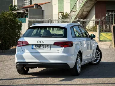 Audi A3 Sportback 2016 - 14990 EUR, 98000 km - AUTO.MOTO.pt - 98000km - foto 2 de 12