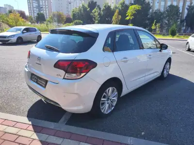 Citroën C4 2015 - 9980 EUR, 157000 km - AUTO.MOTO.pt - 157000km - foto 8 de 43