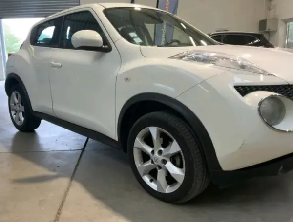 Nissan Juke 2012 - 8900 EUR, 175015 km - AUTO.MOTO.pt - 175015km - foto 2 de 9