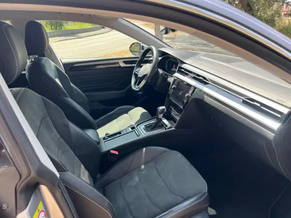 Volkswagen Arteon Shooting Brake 2021 - 27900 EUR, 89450 km - AUTO.MOTO.pt - 89450km - foto 24 de 43