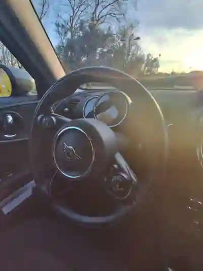 MINI Clubman 2021 - 16500 EUR, 120000 km - 120000km - foto 8 de 9