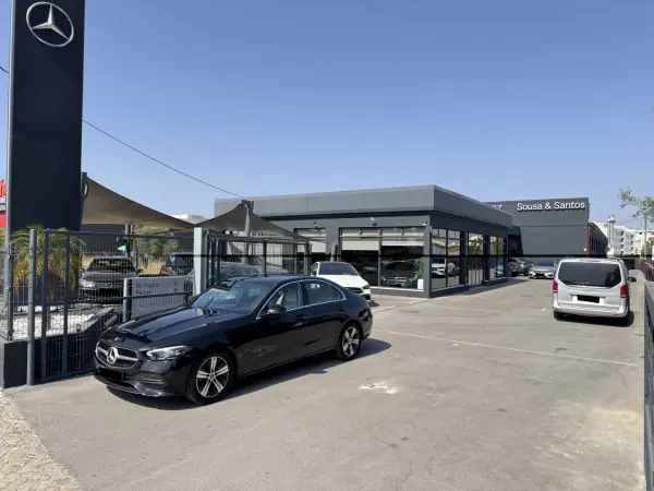 Mercedes-Benz C 220 D Avantgarde 2022 Híbrido (Diesel)