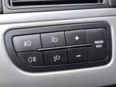 Fiat Grande Punto 2006 - 2750 EUR, 210000 km - AUTO.MOTO.pt - 210000km - foto 15 de 20