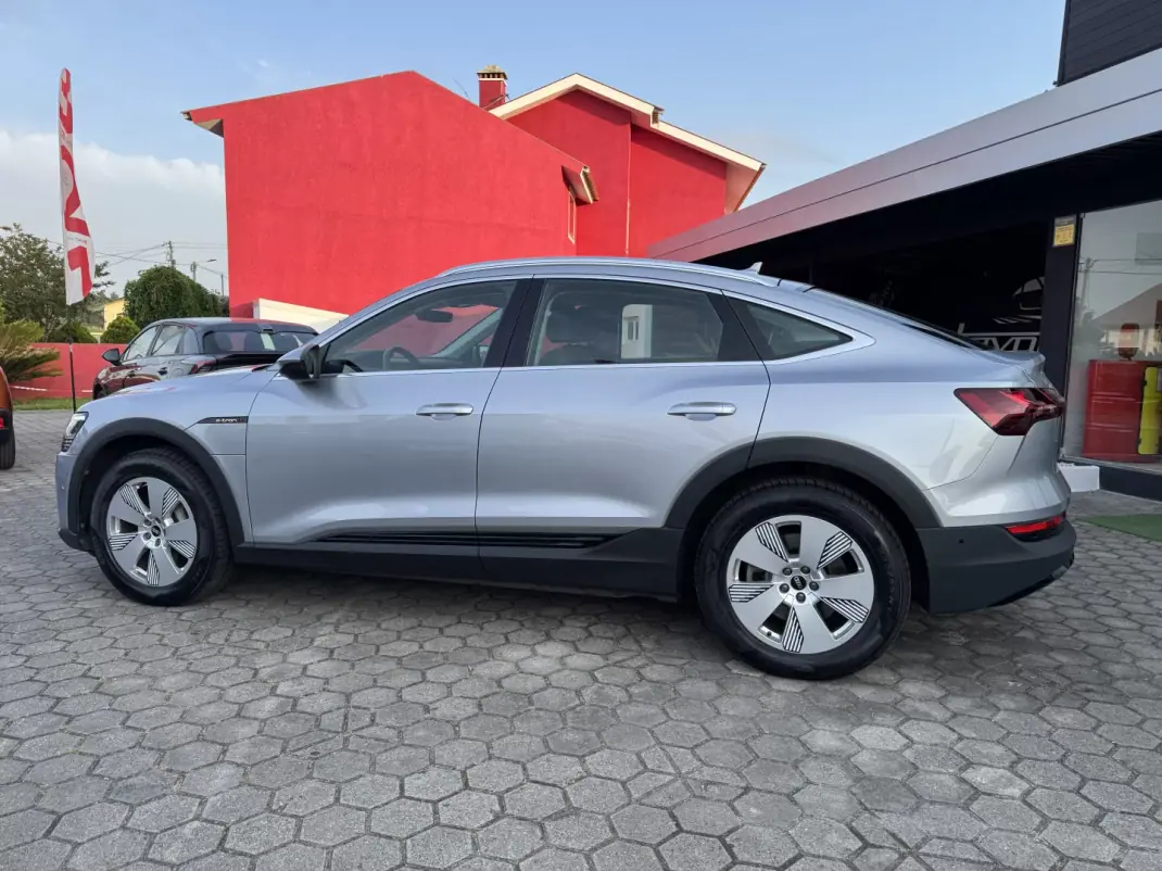 Audi e-tron Sportback 2020 - 28900 EUR, 102000 km - AUTO.MOTO.pt - 102000km - foto 4 de 54