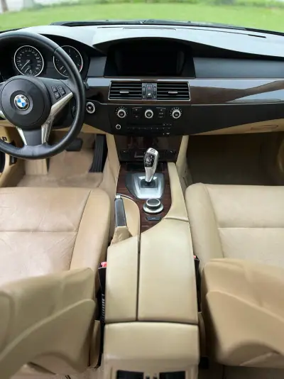 BMW 520 2008 - 8700 EUR, 269812 km - AUTO.MOTO.pt - 269812km - foto 11 de 14