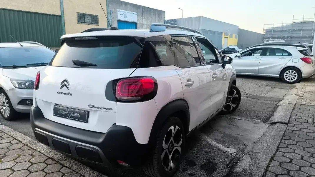 Citroën C3 Aircross 2019 - 11600 EUR, 94000 km - AUTO.MOTO.pt - 94000km - foto 12 de 17