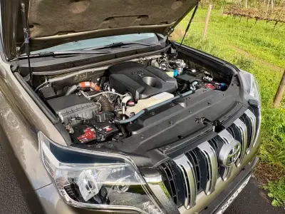 Toyota Land Cruiser 2015 - 59900 EUR, 145722 km - AUTO.MOTO.pt - 145722km - foto 15 de 15