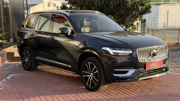 Volvo XC 90 2021 - 43990 EUR, 104000 km - AUTO.MOTO.pt - 104000km - foto 11 de 47