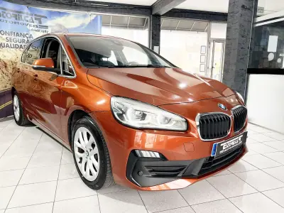 BMW 225xe Active Tourer 2020 - 19800 EUR, 74348 km - AUTO.MOTO.pt - 74348km - foto 2 de 25