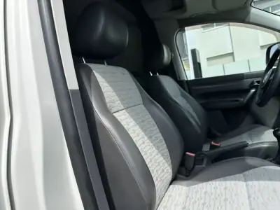 VW Caddy 1.6TDI 2012 - 7900 EUR, 450000 km - AUTO.MOTO.pt - 450000km - foto 37 de 45