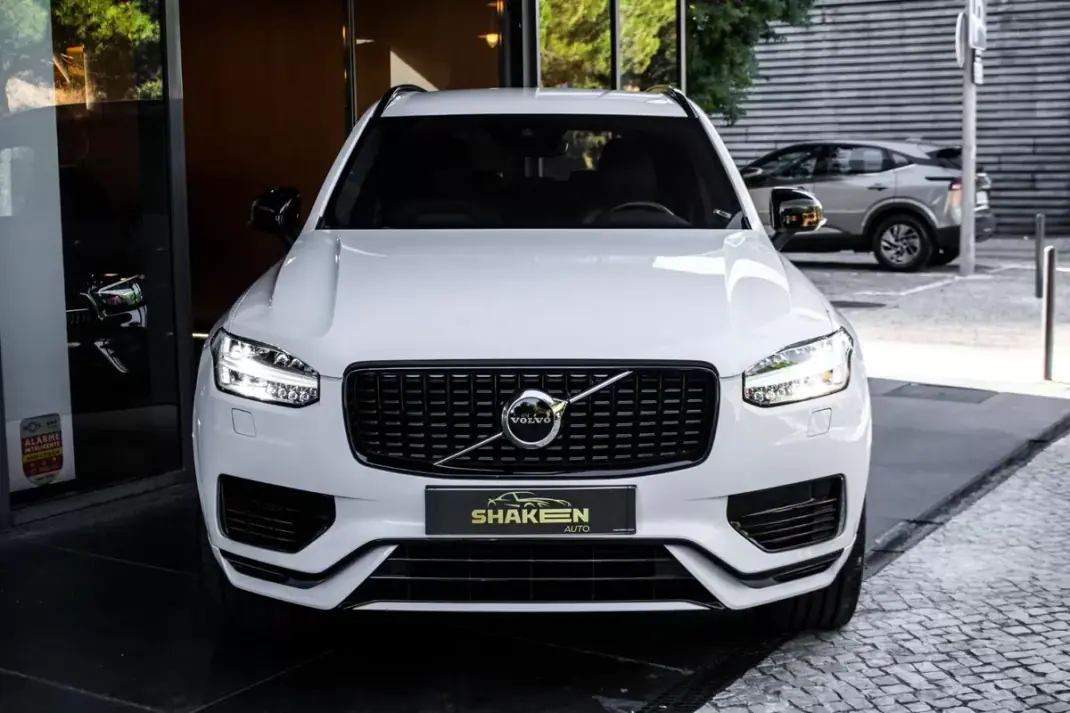 Volvo XC 90 2022 - 47000 EUR, 132399 km - AUTO.MOTO.pt - 132399km - foto 7 de 43