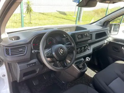 Renault 2022 - 21900 EUR, 128000 km - AUTO.MOTO.pt - 128000km - foto 21 de 33