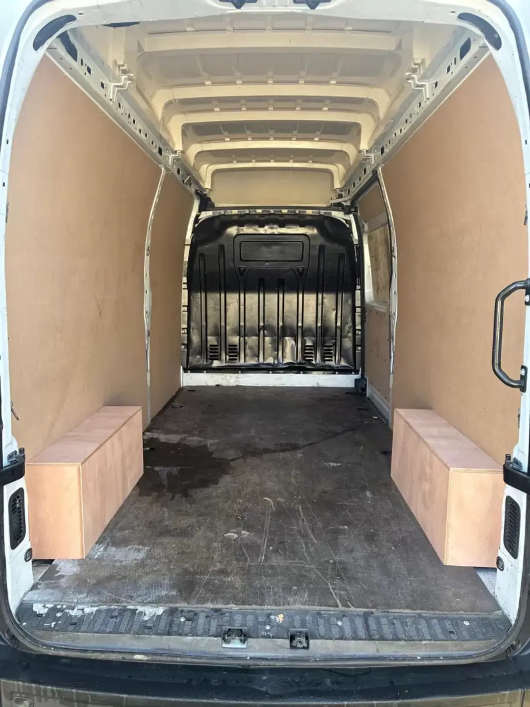 Renault Master 2022 - 23500 EUR, 72729 km - AUTO.MOTO.pt - 72729km - foto 13 de 17