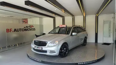 Mercedes-Benz C 220 2010 - 9900 EUR, 291040 km - AUTO.MOTO.pt - 291040km - foto 13 de 61