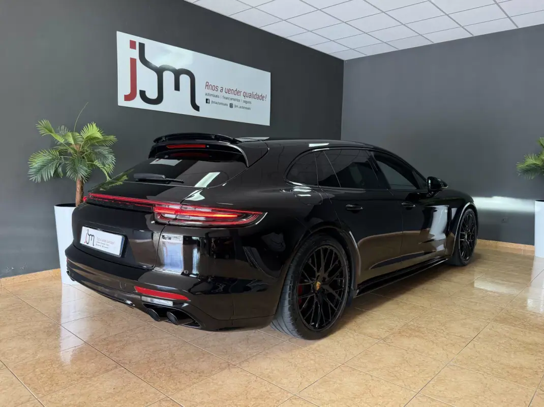Porsche Panamera Sport Turismo 2020 - 63990 EUR, 148987 km - 148987km - foto 5 de 27