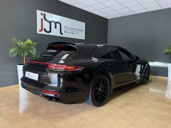 Porsche Panamera Sport Turismo 2020 - 63990 EUR, 148987 km - AUTO.MOTO.pt - 148987km - foto 5 de 27