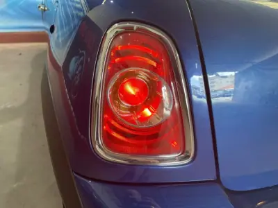 MINI One 2011 - 8500 EUR, 230000 km - AUTO.MOTO.pt - 230000km - foto 17 de 35