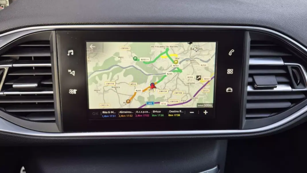 Peugeot 308 SW 2017 - 15900 EUR, 133694 km - AUTO.MOTO.pt - 133694km - foto 14 de 17
