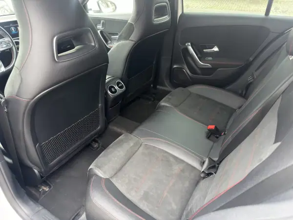 Mercedes-Benz A 180 2018 - 23500 EUR, 102000 km - AUTO.MOTO.pt - 102000km - foto 19 de 19