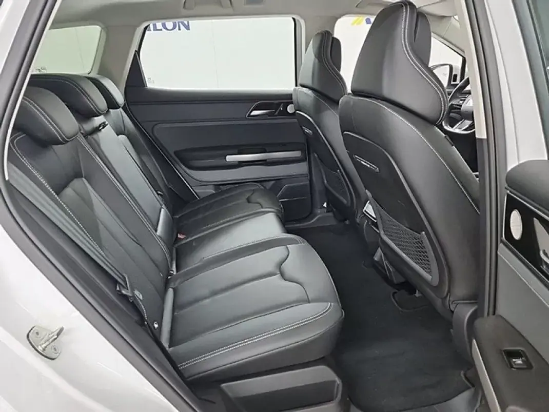Aiways U5 2022 - 22900 EUR, 37564 km - AUTO.MOTO.pt - 37564km - foto 5 de 9