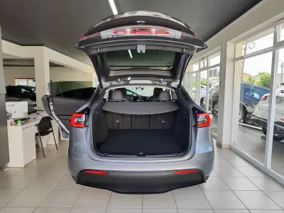Tesla Model Y 2023 - 38900 EUR, 39000 km - AUTO.MOTO.pt - 39000km - foto 15 de 33