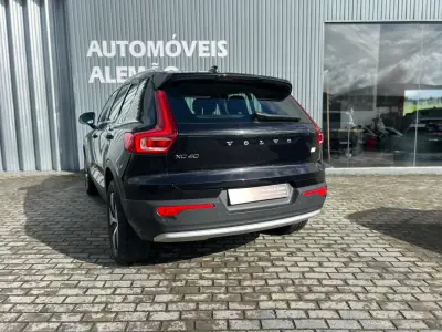 Volvo XC 40 2023 - 36900 EUR, 49663 km - AUTO.MOTO.pt - 49663km - foto 4 de 19