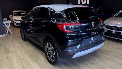 Renault Captur 2023 - 16770 EUR, 70000 km - AUTO.MOTO.pt - 70000km - foto 9 de 47