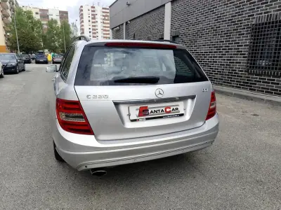Mercedes-Benz C 220 2011 - 9980 EUR, 240000 km - 240000km - foto 20 de 23