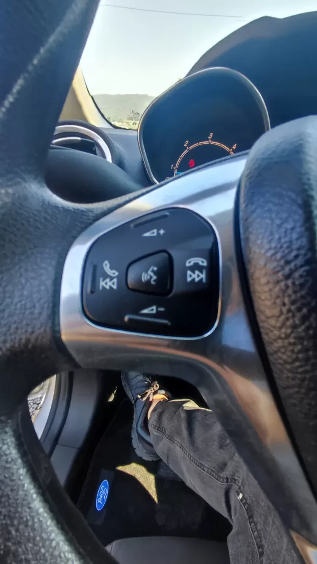 Ford Fiesta 2014 - 9798 EUR, 176798 km - AUTO.MOTO.pt - 176798km - foto 9 de 23