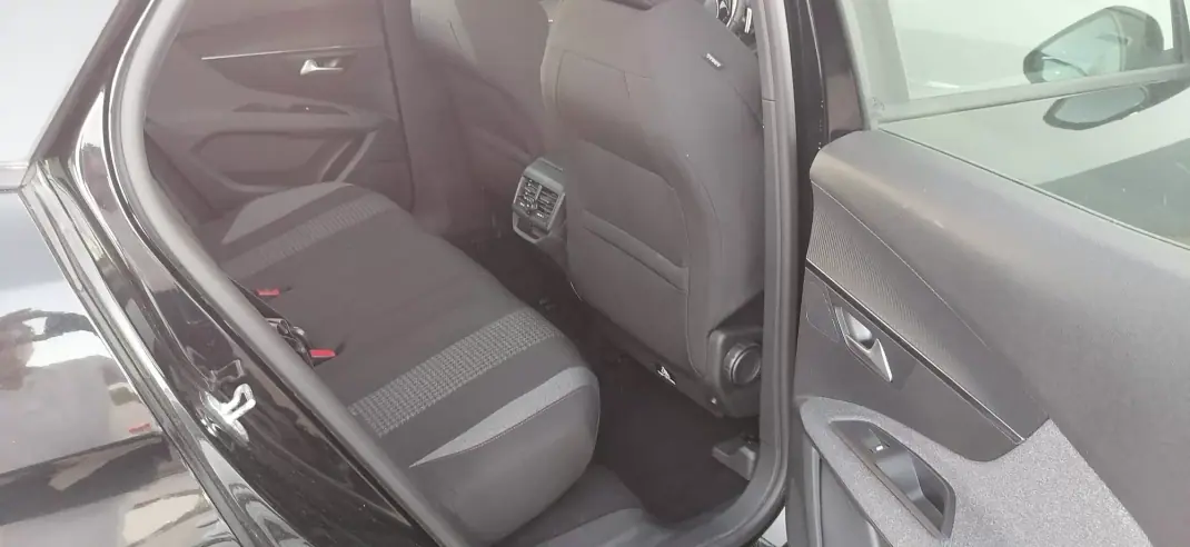 Peugeot 3008 2021 - 21900 EUR, 42000 km - AUTO.MOTO.pt - 42000km - foto 10 de 12