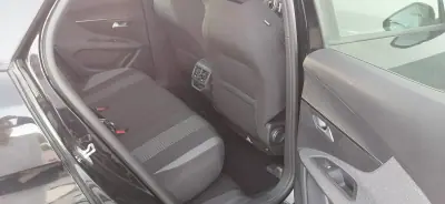 Peugeot 3008 2021 - 21900 EUR, 42000 km - AUTO.MOTO.pt - 42000km - foto 10 de 12