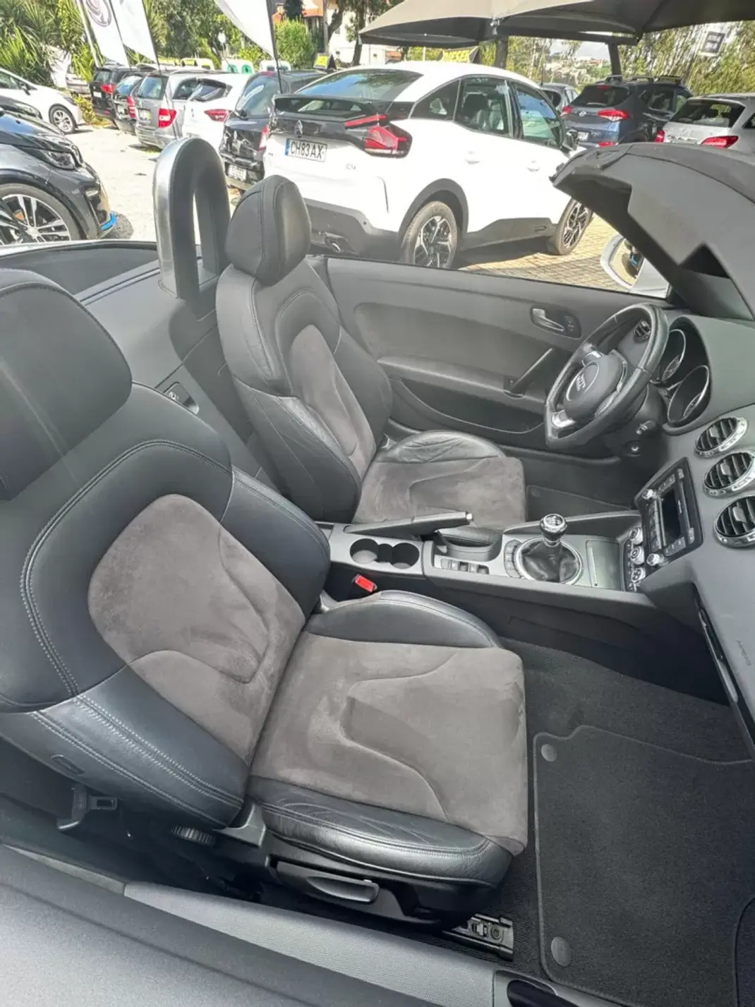 Audi TT Roadster 2011 - 15900 EUR, 207500 km - AUTO.MOTO.pt - 207500km - foto 12 de 12